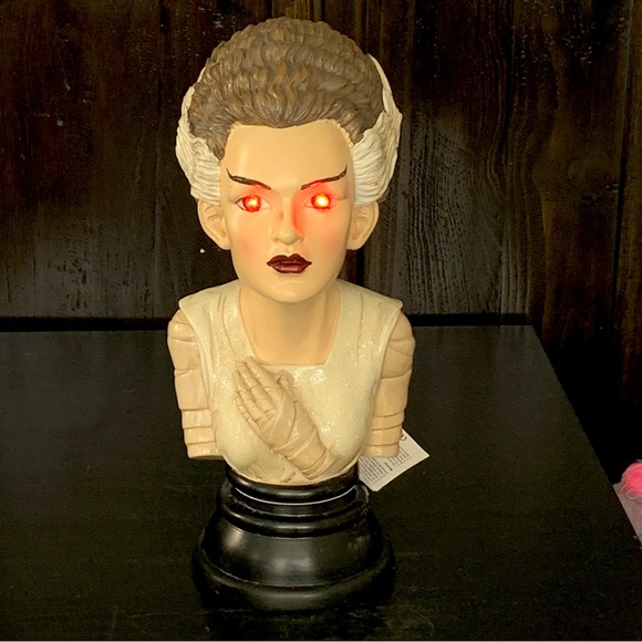 Bride of Frankenstein Bust Light Up Halloween Decor - Picture 14 of 16